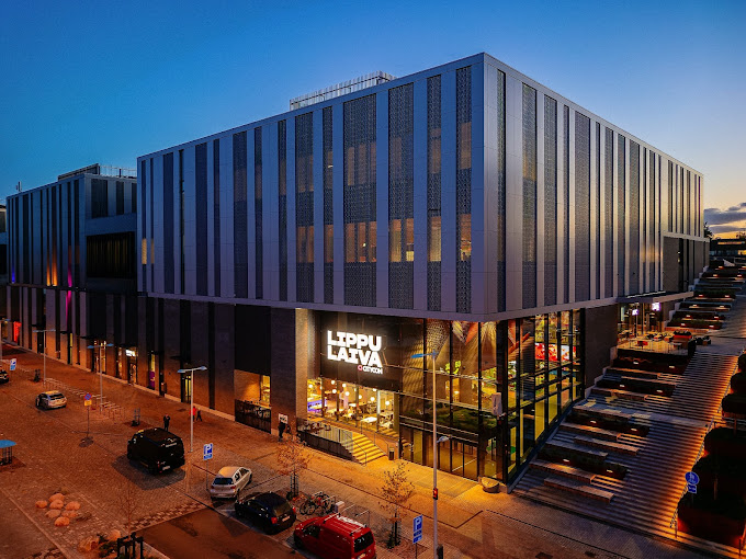 Lippulaiva shopping center Helsinki overzicht winkelcentrum