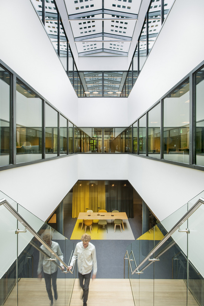 Huis van de gemeente Wijchen trapleuningen in gebruik
